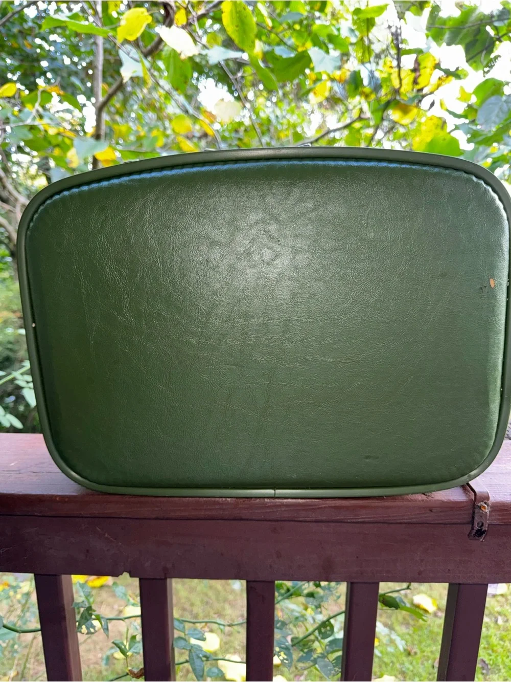 Vintage 1960s/1970’s Green Hard Vinyl Suitcase